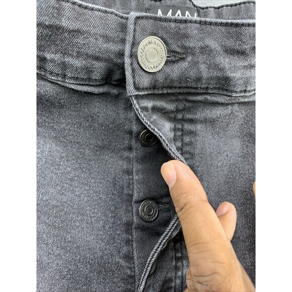 Man Boohoo Man Denim Jeans Men's Size 46x29  Button Fly Factory Distressed - Picture 10 of 15